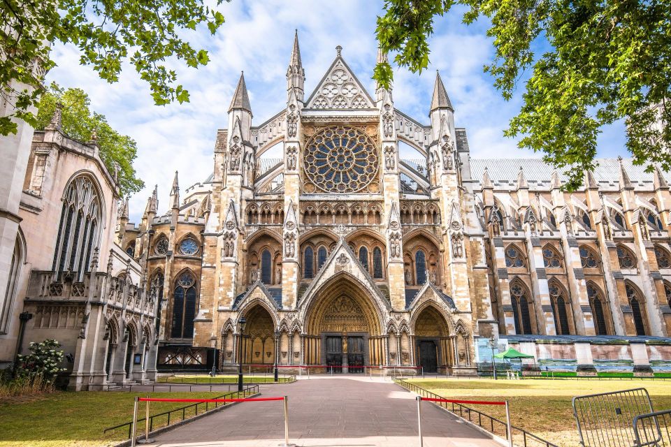 Skip-the-Line London Westminster Abbey Guided Tour in English - Itinerary