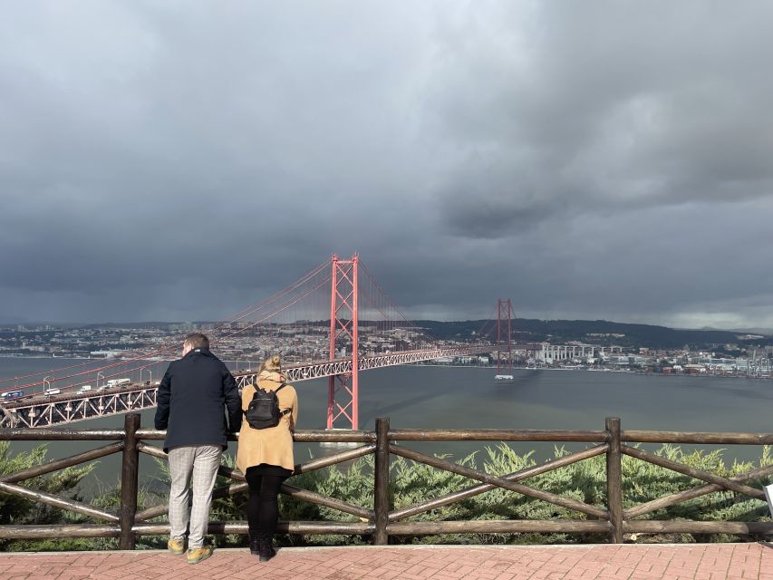 South Bay From Lisbon With Wine Tasting - Highlights and Description