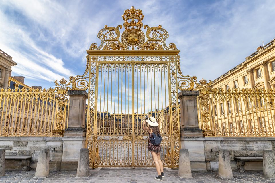 Versailles: Guided Versailles Palace Tour and Gardens Option - Experience Highlights