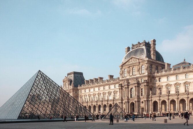 1 Hour River Cruise With Optional Louvre Museum Ticket in Paris - Cancellation Policy