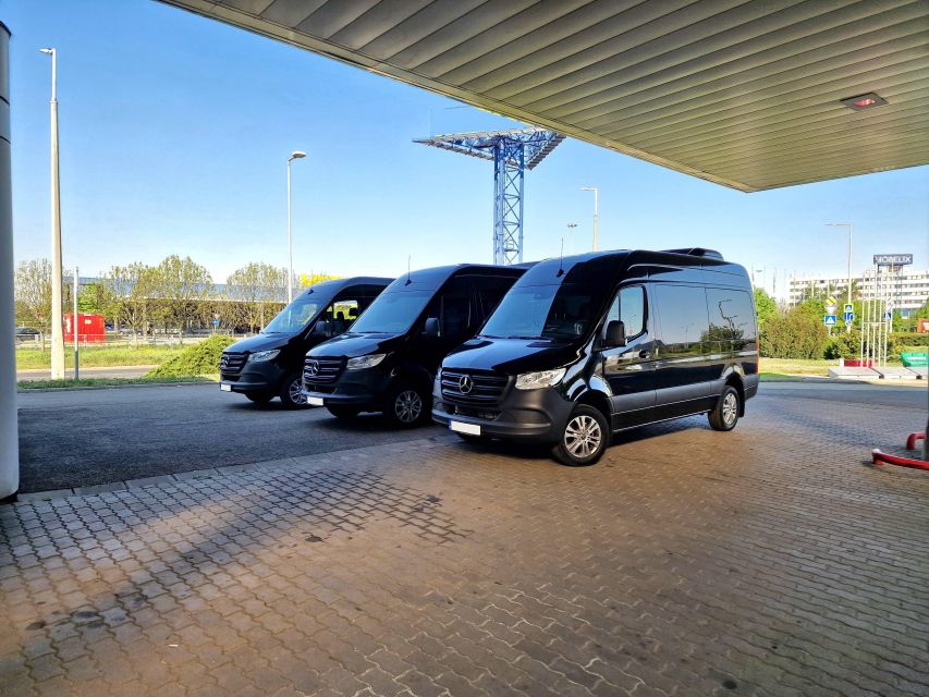 Athens to Kalamata Easy Van Transfer - Inclusions and Recognizable Drivers