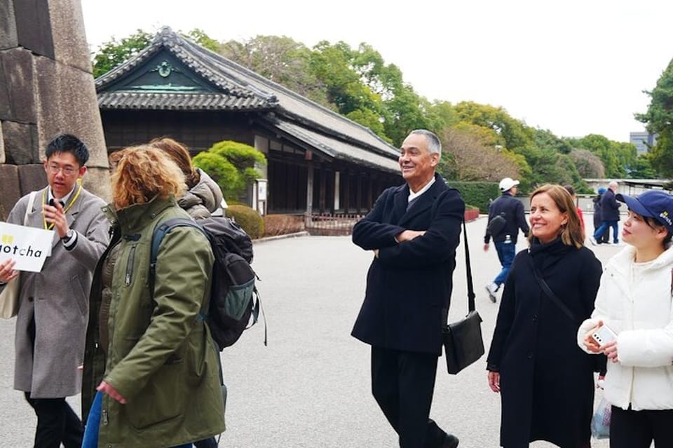 Chiyoda Imperial Palace Walking Tour - Expert Guided Tour