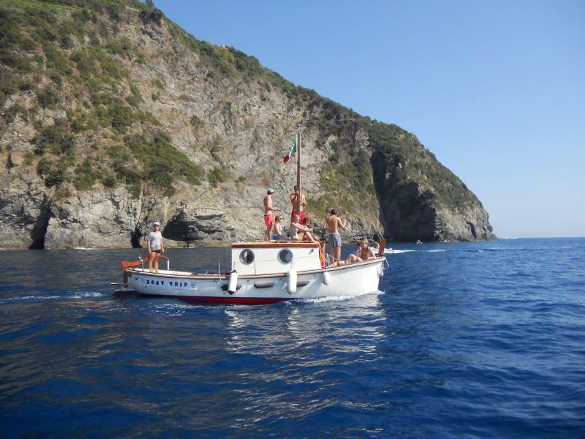 Cinque Terre: 2-Hour Private Boat Tour - Booking Information