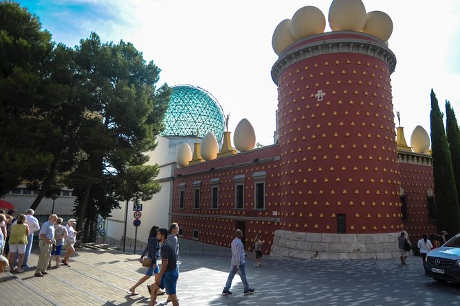 Dali Museum, House & Cadaques Small Group Tour From Barcelona - Customer Reviews