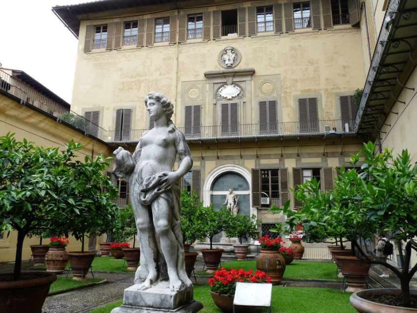 Florence: Guided Medici Tour - Meeting Point