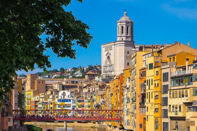 Girona History, Legends, and Food Walking Tour With Food Tasting - Meeting Point Information