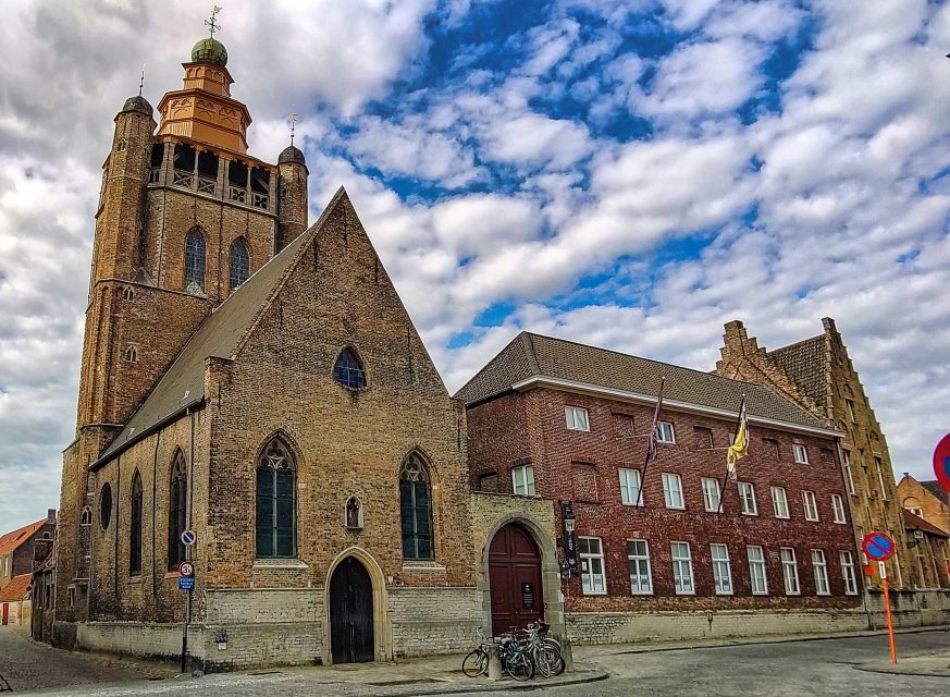 Historic Witches: Chapel of Jerusalem and Commerce University - Inclusions