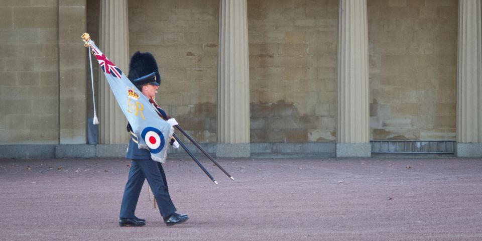 London: Buckingham Palace Changing of the Guard Guided Tour - Customer Reviews