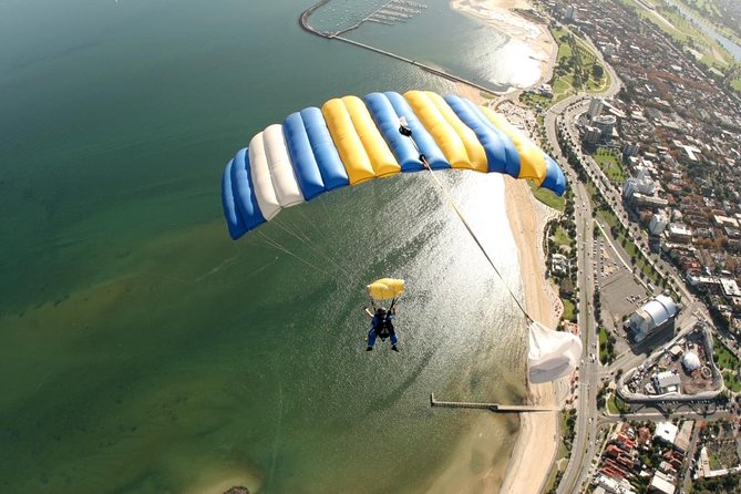 Melbourne Tandem Skydive 14,000ft With Beach Landing - Safety First: Inclusions and Training