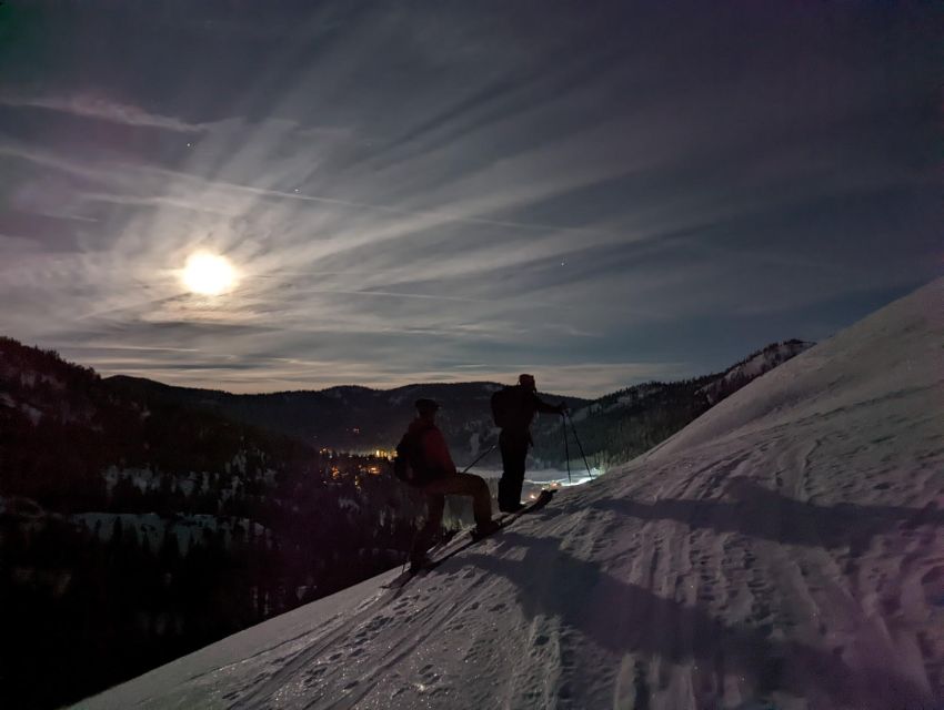 Moonlight Snowshoe Tour Under a Starry Sky - Meeting Point Information