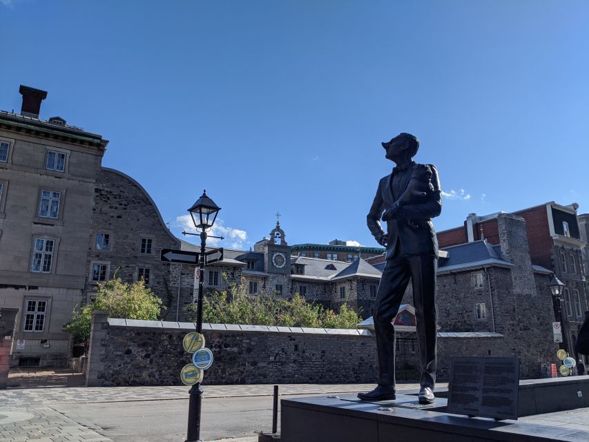 Old Montréal: 2-Hour VIP Walking Tour - Meeting Point