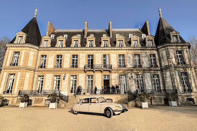 Private Vintage Car Tour of Paris in a Citroën DS - 2H - Price and Booking Information