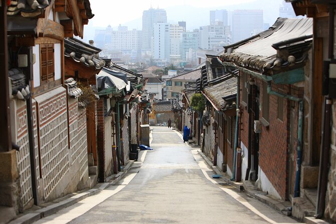 [Seoul Live Virtual Tour With Oraegage]Stories Beyond the Hanok Doors in Jongno - Reviews From Past Travelers