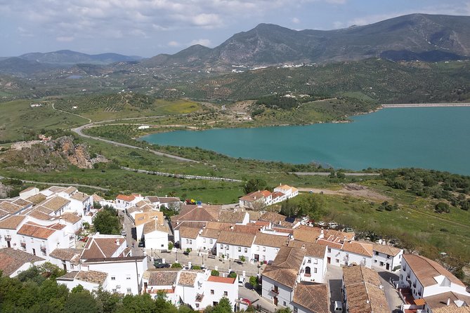 White Villages and Ronda Guided Day Tour From Seville - Tips for a Memorable Experience