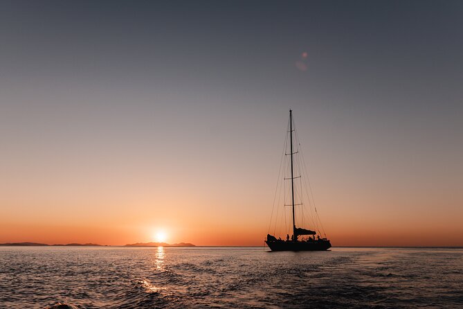 3 Day & 2 Night Whitsunday Islands Maxi Sailing Adventure on Broomstick - Booking and Cancellation Policies