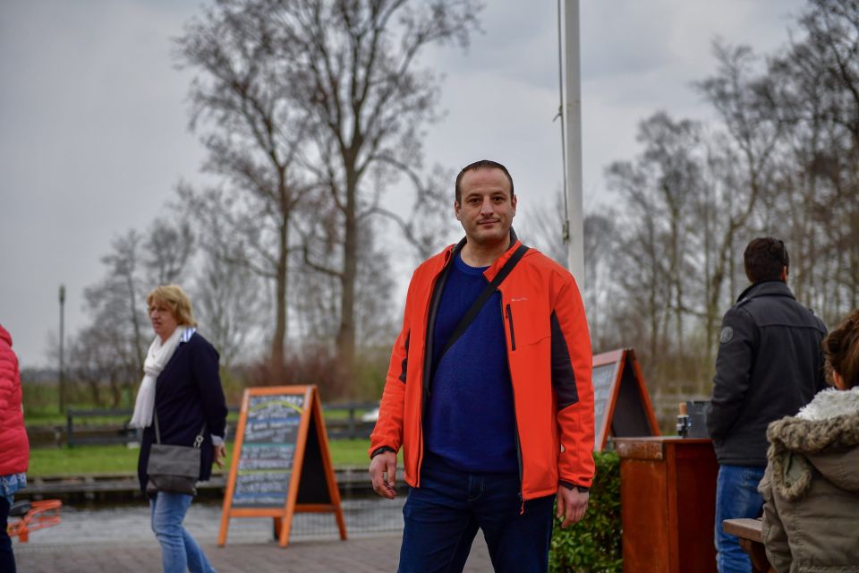 Amsterdam: Giethoorn and Zaanse Schans Windmills Day Tour - Meeting Point and Departure Time