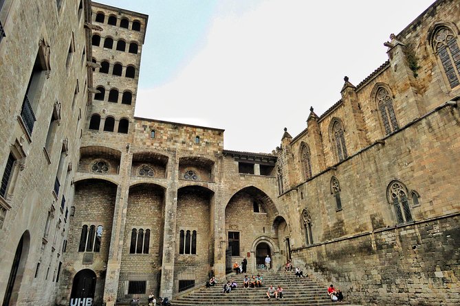 Barcelona Old Town and Gothic Quarter Walking Tour - Included Services