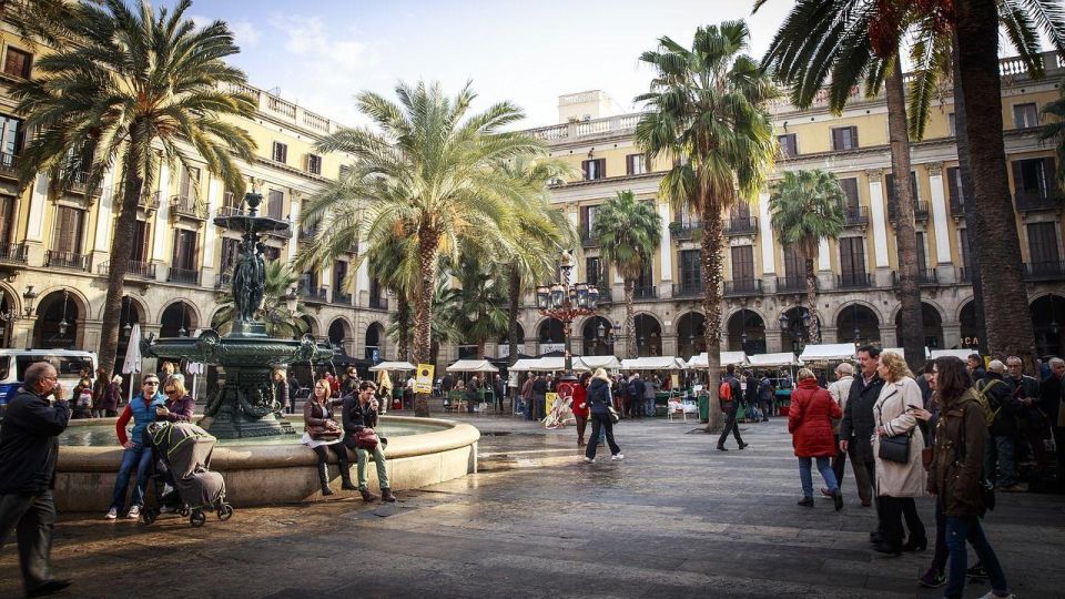 Barcelona Private Guided Walking Tour - Directions