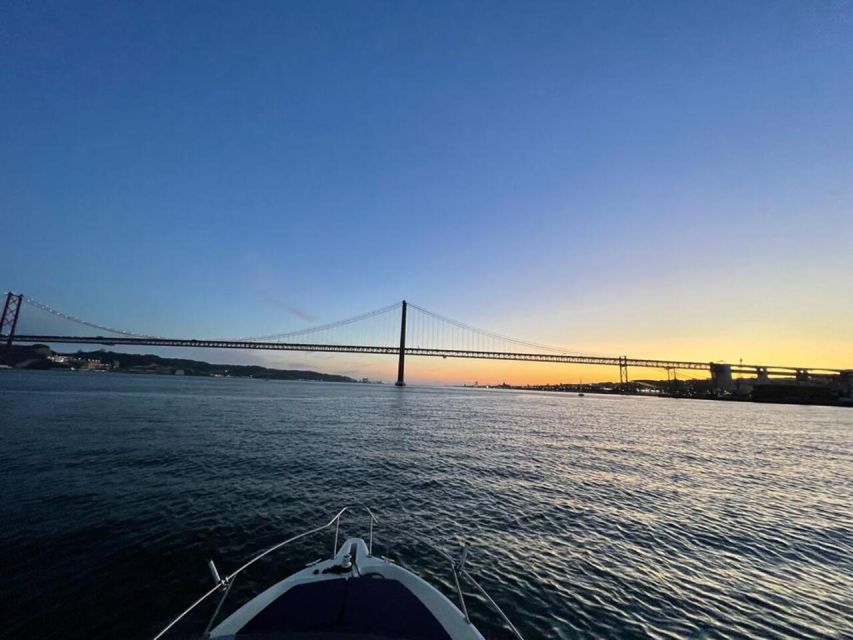 Boat Lisbon Sightseeing Tagus River | Food&Drinks | Diving - Itinerary and Locations