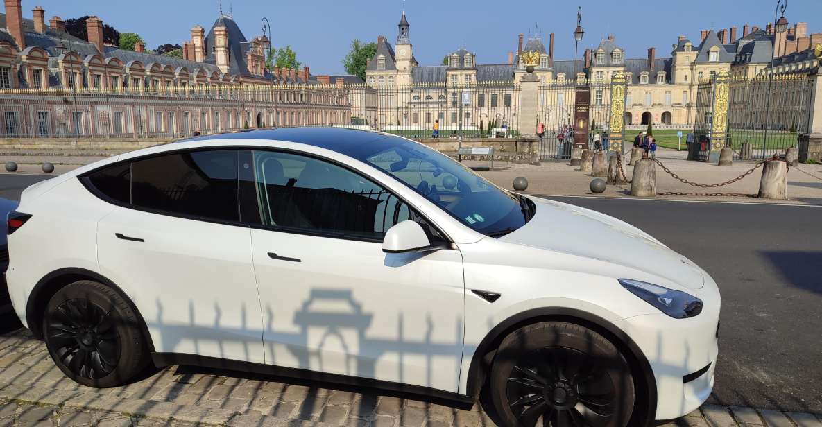 Fontainebleau : Transfer To/From Paris-Cdg Airport - Private Group Experience