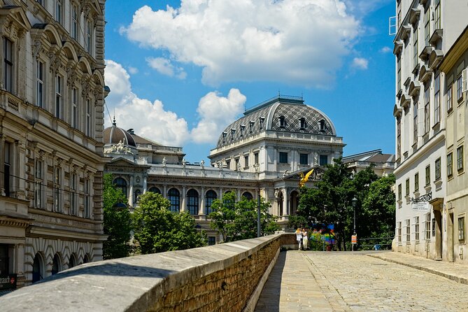 Freud, Mozart & Beethoven Outdoor Escape Game in Vienna - Common questions