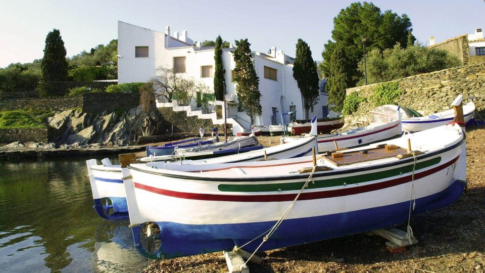 From Barcelona: Dalí Triangle and Cadaques Tour - Tour Itinerary