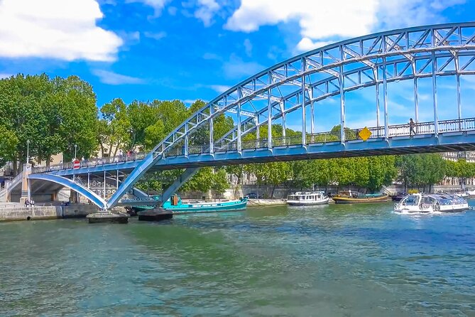 Guided Boat Cruise on Paris Seine, Optional Eiffel Tower Dinner - Dining Options and Upgrades