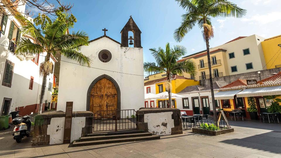 Guided Vespa Tour Through Funchal & Câmara De Lobos - Important Requirements