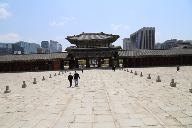 Gyeongbokgung Palace Private Half-Day Tour - Tour Logistics and Accessibility