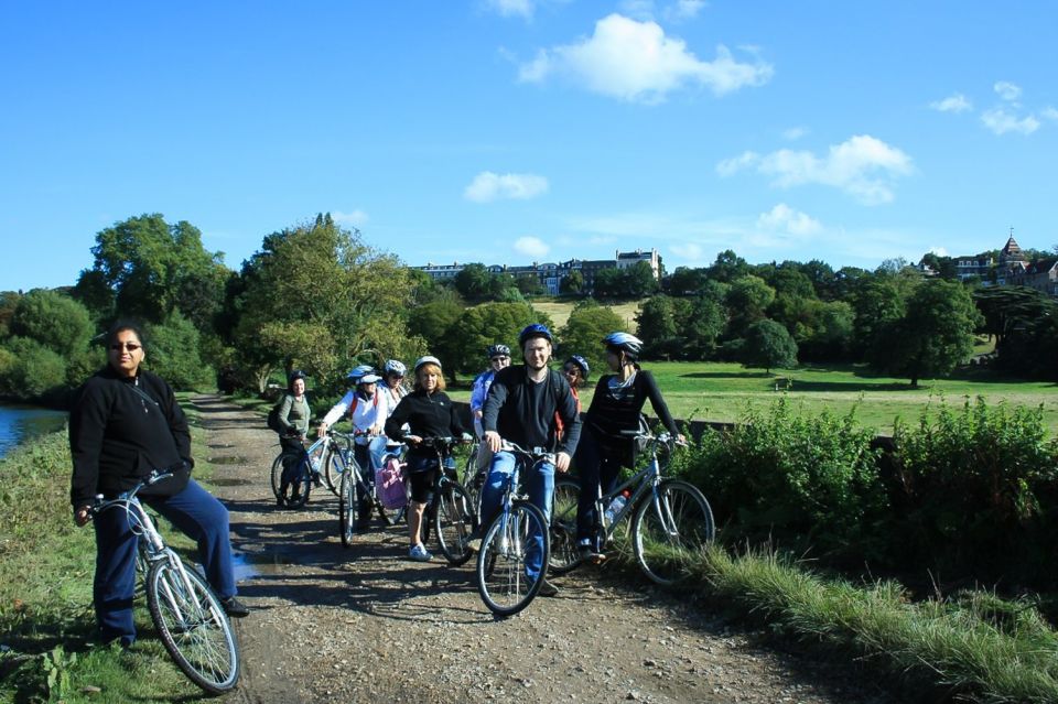 Hampton Court Palace: River Thames Bike Tour - Common questions