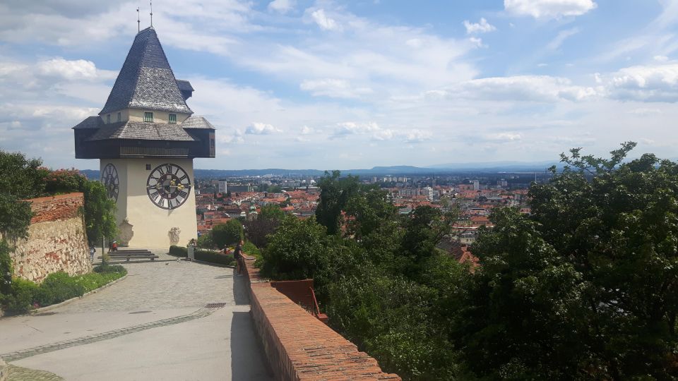 Highlights of Graz: Guided Walk - Mur River Promenade Stroll