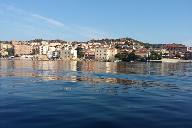 La Maddalena Archipelago Comfort Boat Tour - Common questions