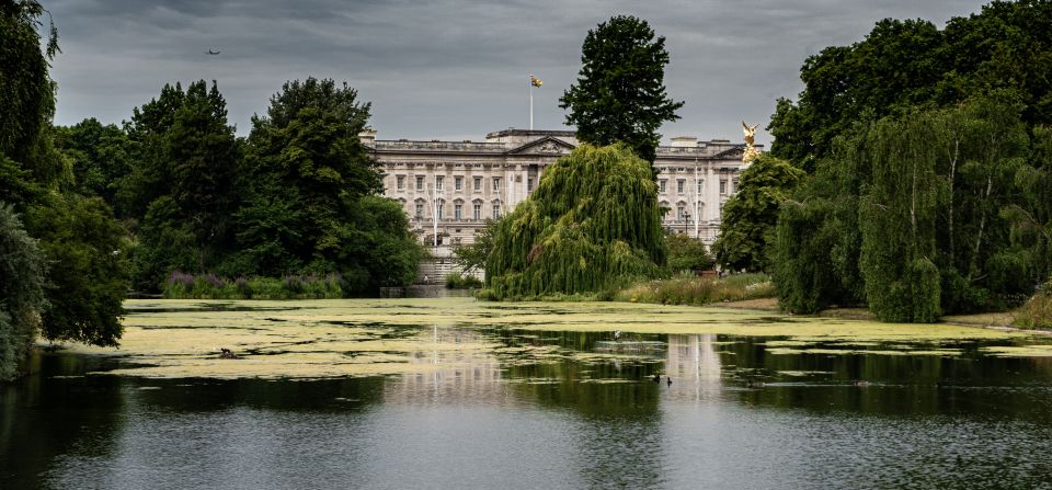 London: Life and Legacy of Queen Elizabeth II Private Tour - Important Information