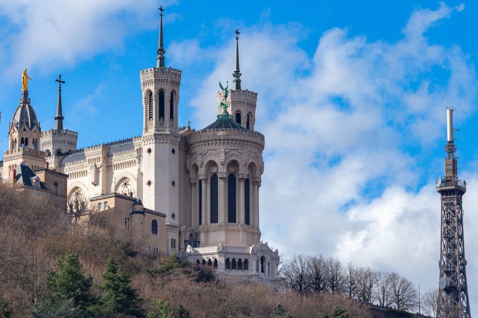 Lyon: First Discovery Walk and Reading Walking Tour - Important Tour Information