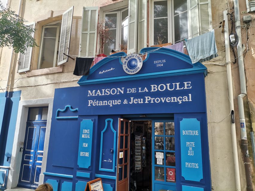 Marseille: Guided Pétanque Game With Local Aperitif - Meeting the Locals