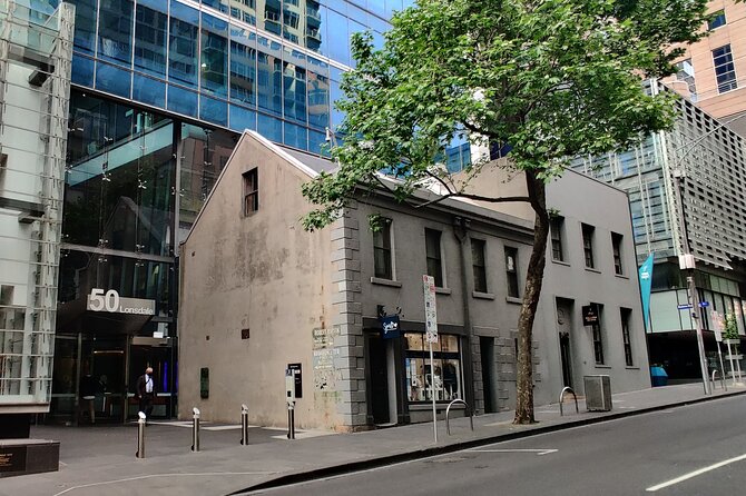 Melbournes Oldest Buildings: Historic Walking Tour - Unraveling the Citys Past