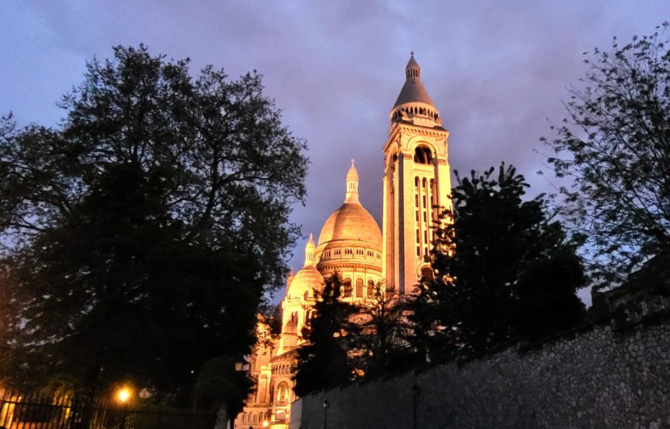 Montmartre Perfecto: Brothels, Wars, and Religion - Montmartre Today: A Vibrant Mix