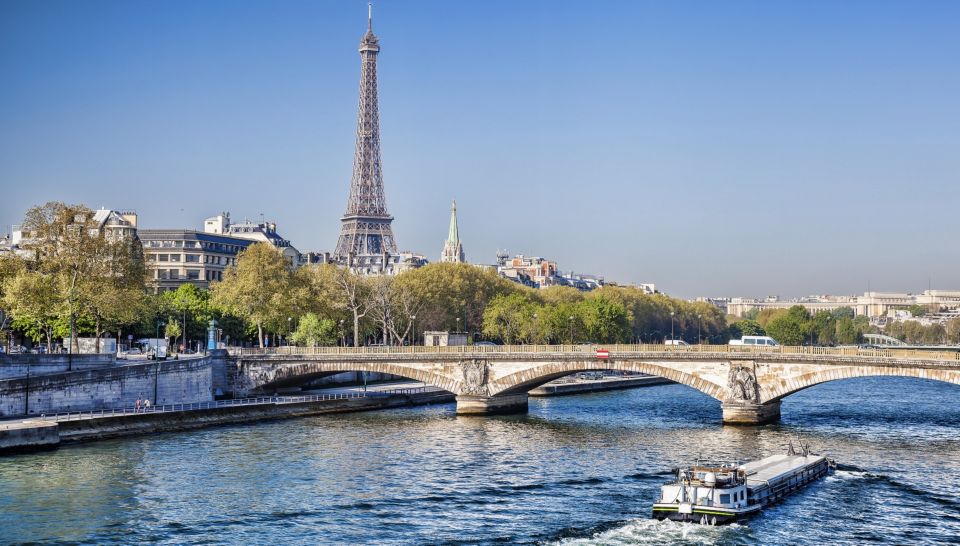 Paris: Eiffel Tower Hosted Tour, Seine Cruise and City Tour - Experience Description