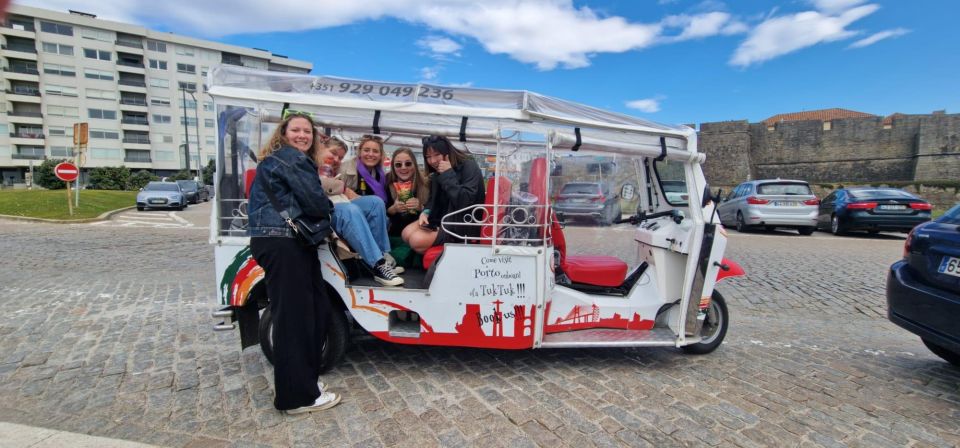 Porto: Tuk Tuk Tours With Wine Tasting - Panoramic Views