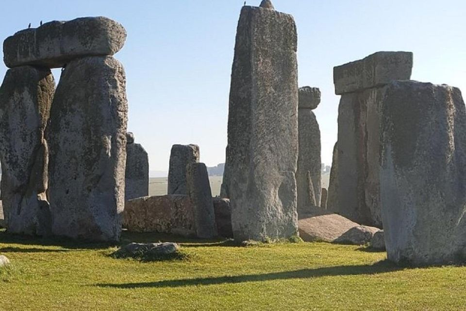 Private Avebury.Stonehenge.Salisbury. - Not Suitable For