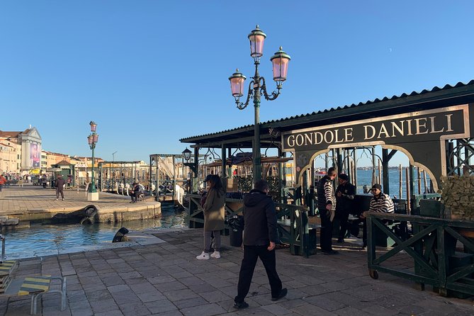 Private Gondola Ride Danieli - Bridge of Sighs - Viators Private Gondola Ride Details