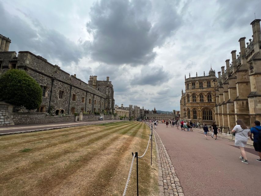 Private Trip to Windsor Castle and Stonehenge - Important Information