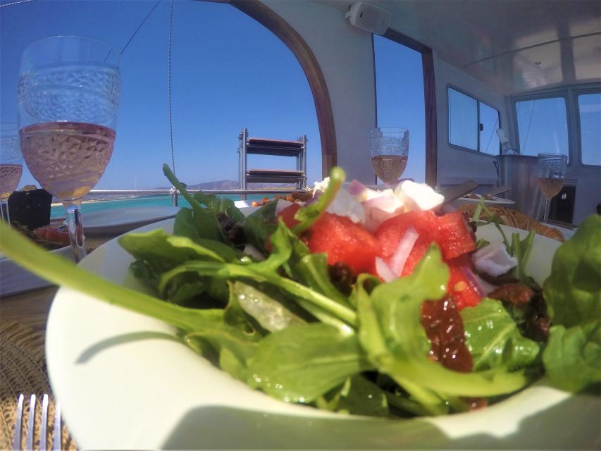 Semiprivate Kaiki Cruise to Antiparos & Despotiko With Lunch - Background