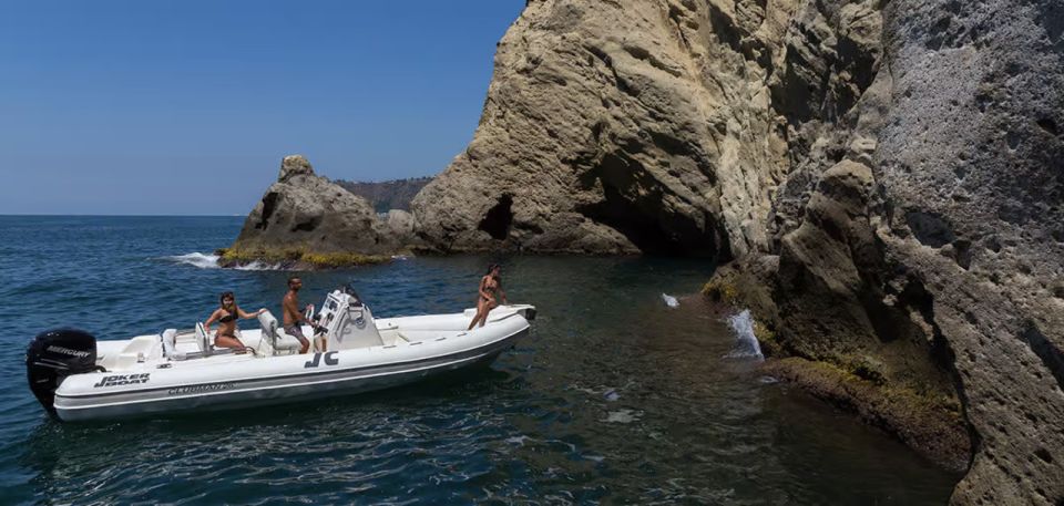 Sorrento/Positano: Capri Island RIB Boat Tour With Drinks - Customer Experiences