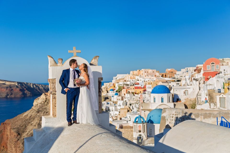 Unique Wedding Photos in Oia Village - Inclusions and Meeting Point