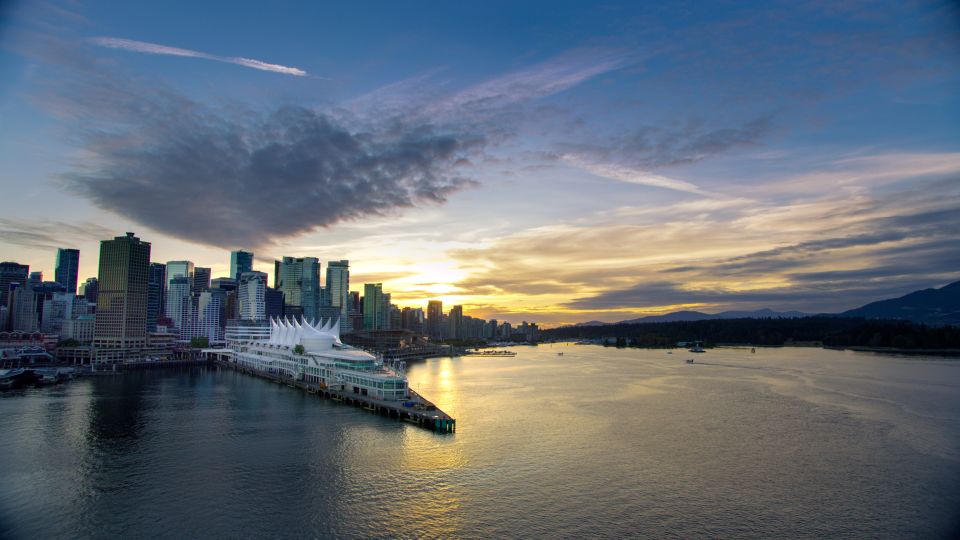 Vancouver: Guided Sunset Tour With Photo Stops - Reviews