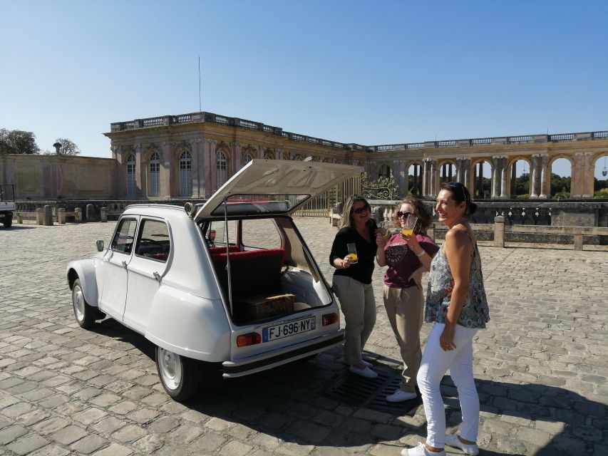 Versailles: 2 Hours Citytour in Vintage Car & Extension Park - Meeting Point