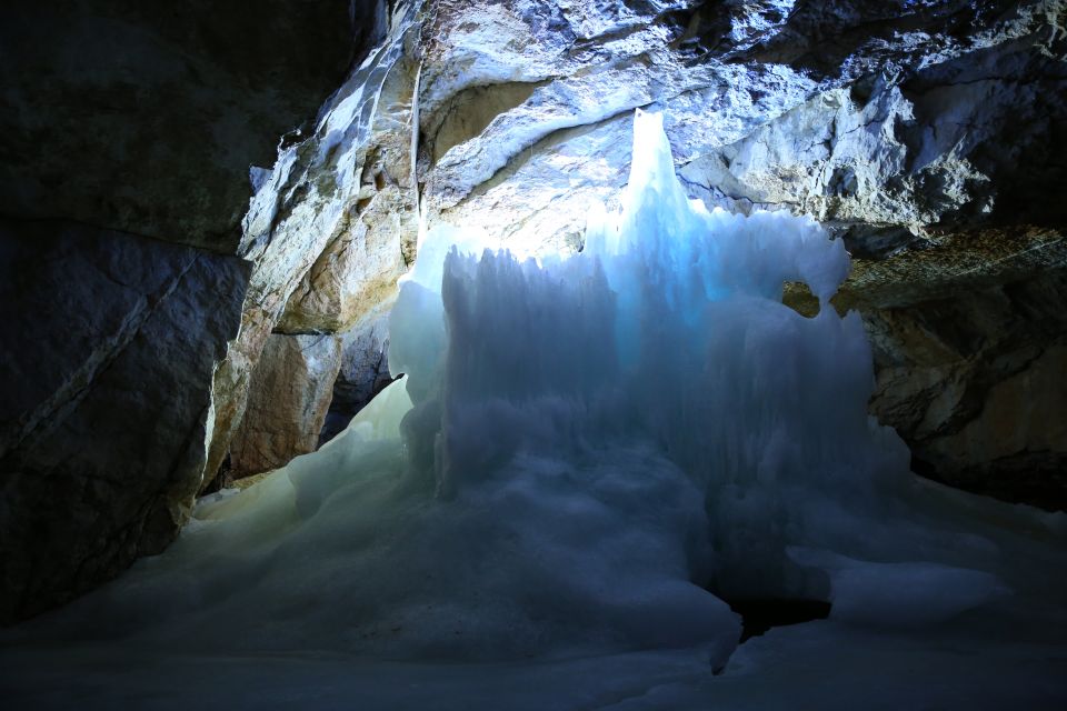 Werfen Ice Caves & Hohenwerfen Castle Private Tour - Overall Experience