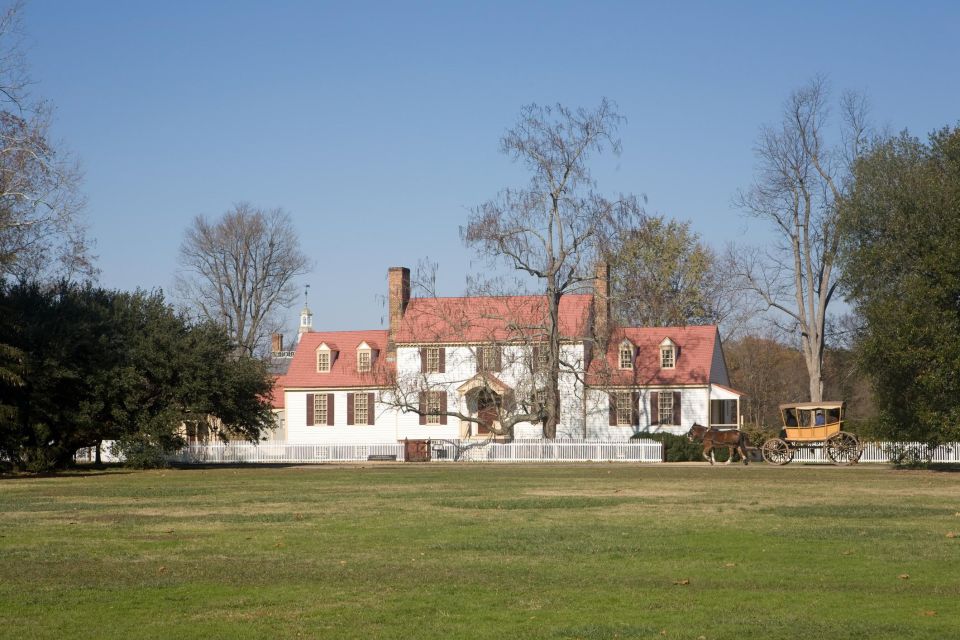 Williamsburg Family Trek: A Journey Through Time and Tales - Lively Market and Historic Architectural Sites