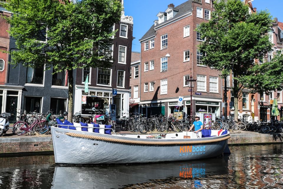 Amsterdam: Open Boat Canal Cruise With Local Guide - Common questions